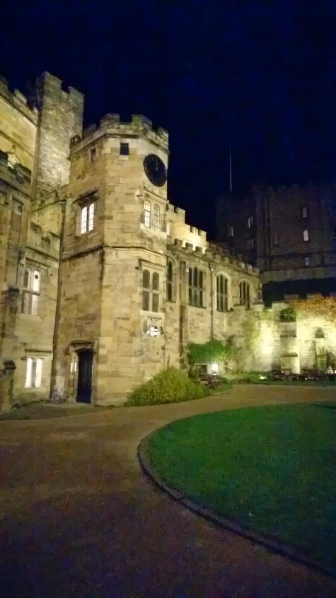 kj_snr's tweet image. Awesome day catching up with @gary_hughes and being back @durhamcastle for Formal #KJOnTour 💙💜