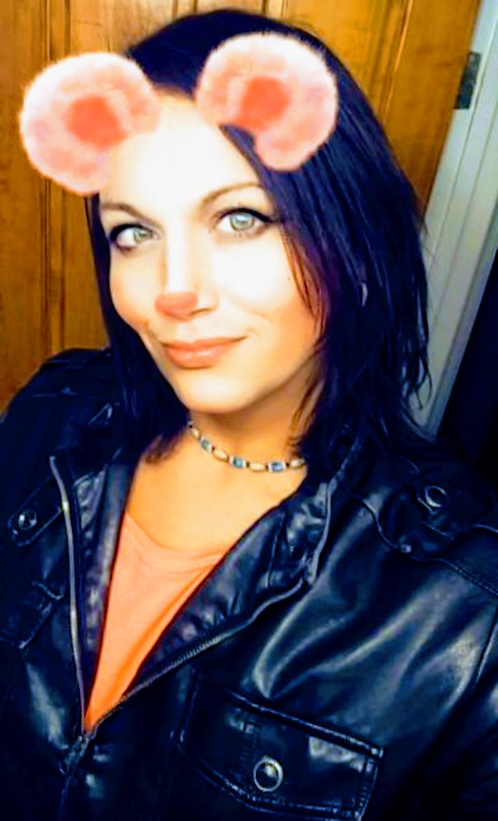 JadeTSMarie's tweet photo. Happy Thanksgiving to all of you who support me!! I love you and I am Truley Grateful!! 😘😘😘💖💖💖 https://t.co/rWCAwkFQxf