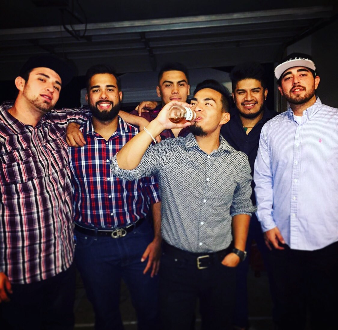 nicekicks_berto's tweet photo. Thankful for all my brothers even the ones not in these pics. If I’ve ever called you my brother I mean it! 🙏 #day1homies https://t.co/XuokdKroMo