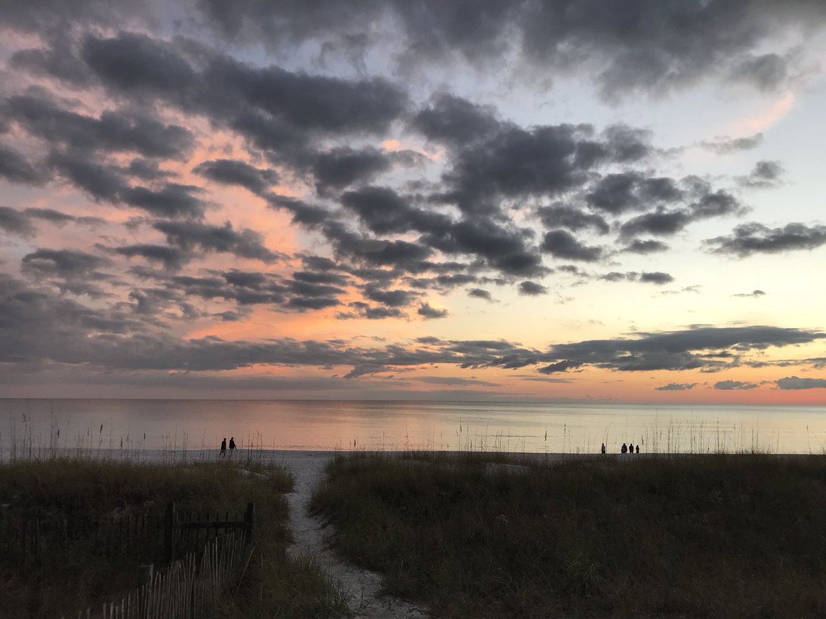 Walt_Kean's tweet photo. Perfect ending to a great day #PCB2017 https://t.co/p7Ud3BzUKA