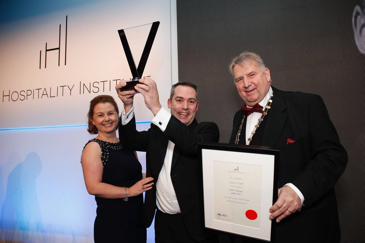 IHI_Ireland's tweet photo. Congratulations Garret O’Neill, winner of the IHI Hotel Manager of the Year 2017. Well done on a fantastic achievement Garret. #IHIAWARDS2017 https://t.co/Gu9tVByR4y