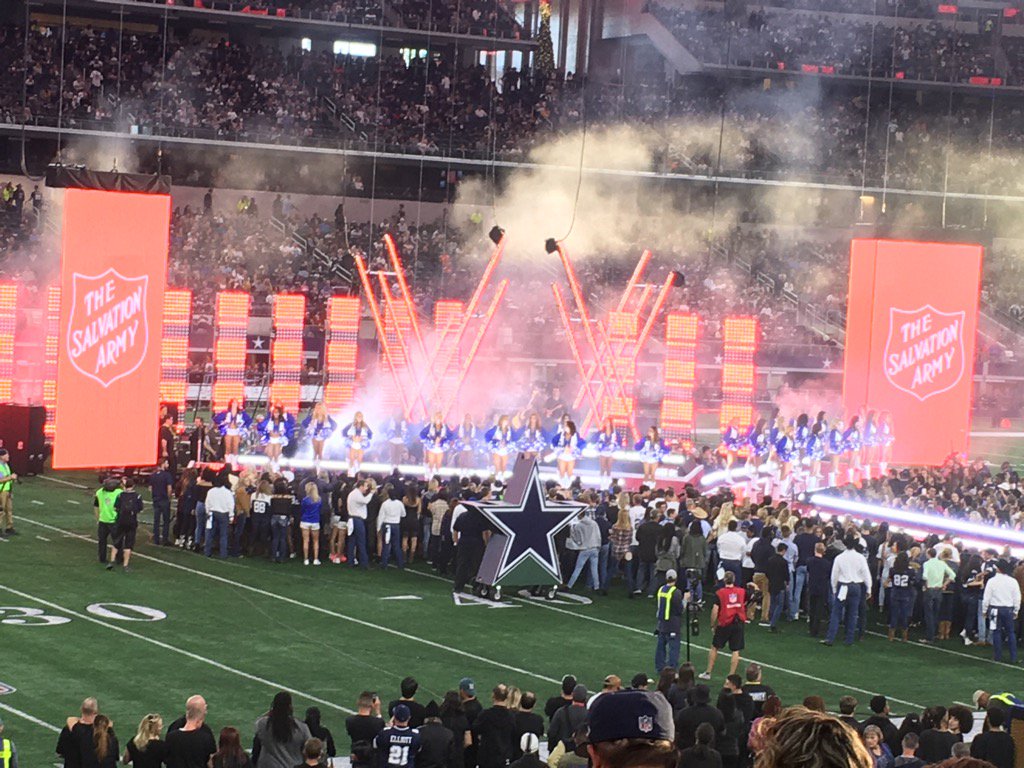 JudgeClayJ's tweet photo. #FightForGood @SalvationArmyUS @dallascowboys 🦃🇺🇸❣️ https://t.co/bScwLiITAf