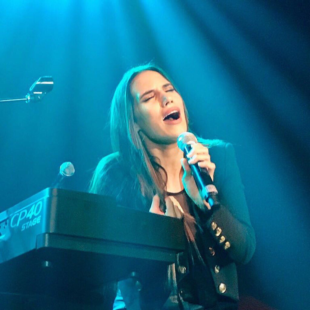 India Martínez tweet media