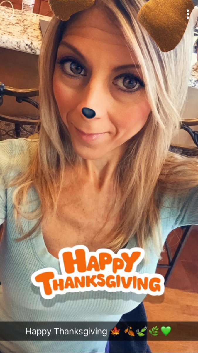 jerseygolden's tweet photo. Happy Thanksgiving #snapchatstyle ππππ https://t.co/NLIJq7ZYVJ