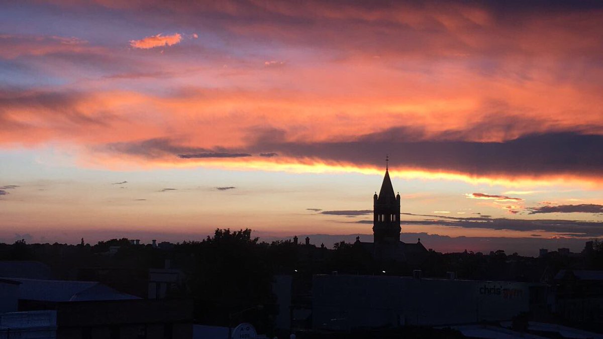medyji_'s tweet photo. #snapmelbourne #NOFILTER
#sunset somewhere in Hawthorn https://t.co/Zzk7qDBAt6