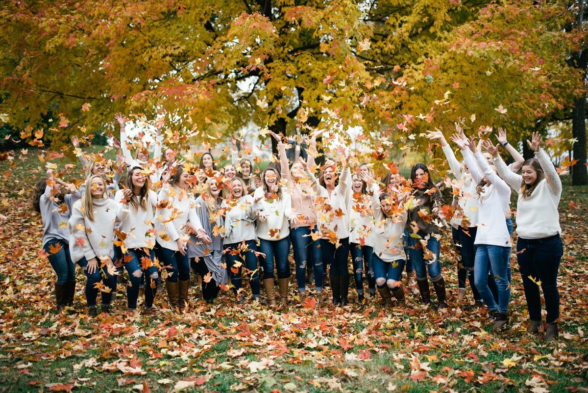 Happy thanksgiving from the ladies of Zeta Rho💕