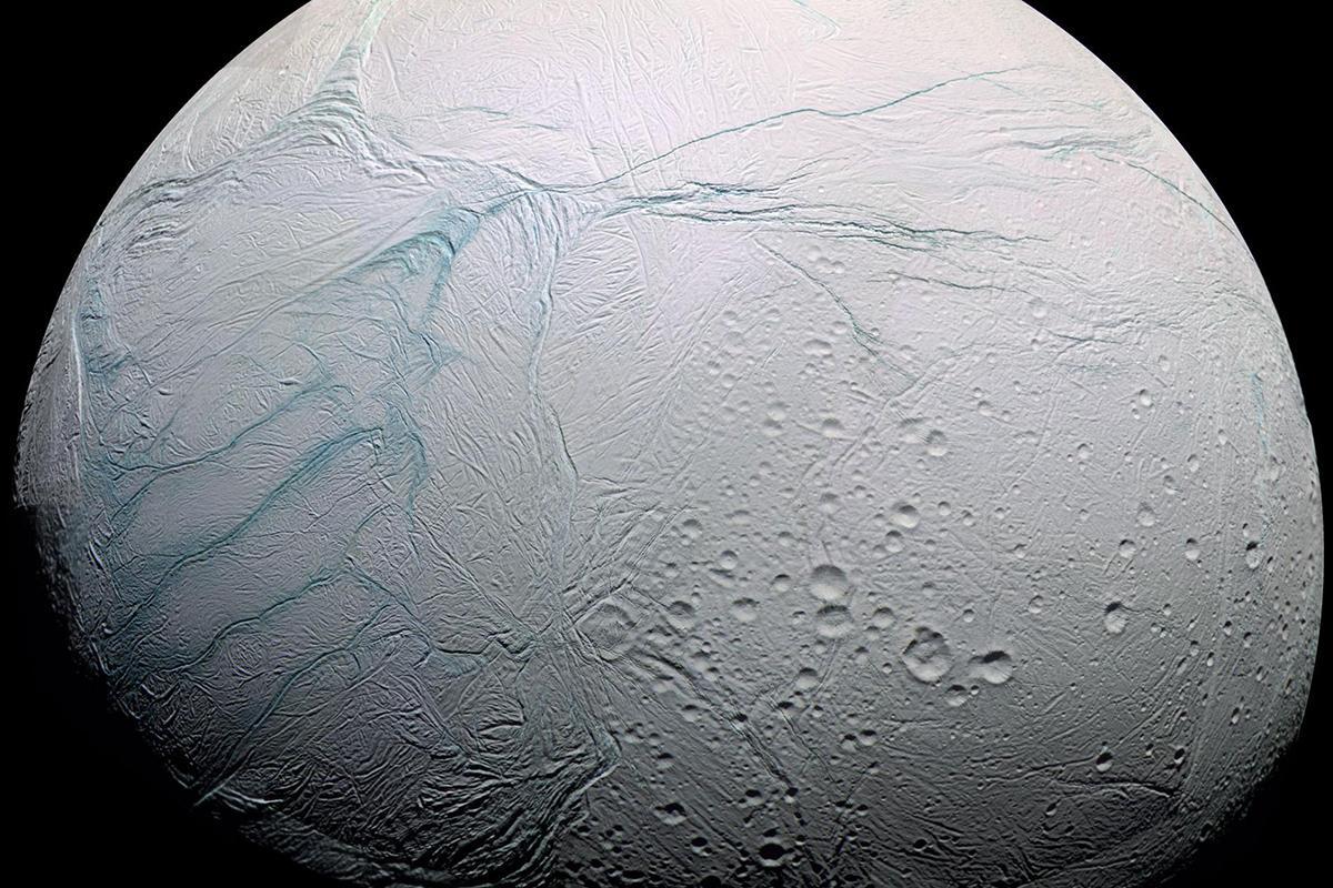 newscientist's tweet photo. Could a billionaire beat NASA to Saturn's moon? https://t.co/5JXEeAavn0 https://t.co/H7seUmC8dX
