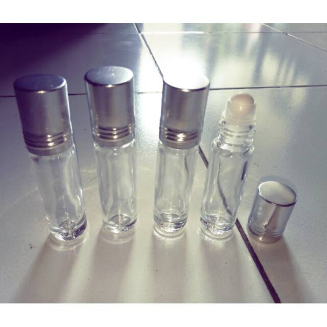 Mutawali13's tweet photo. Saya menjual Parfum rol 7ml... seharga Rp3.500. Dapatkan produk ini hanya di Shopee! https://t.co/YVEKDcauKF #ShopeeID https://t.co/GA9gxSSsir