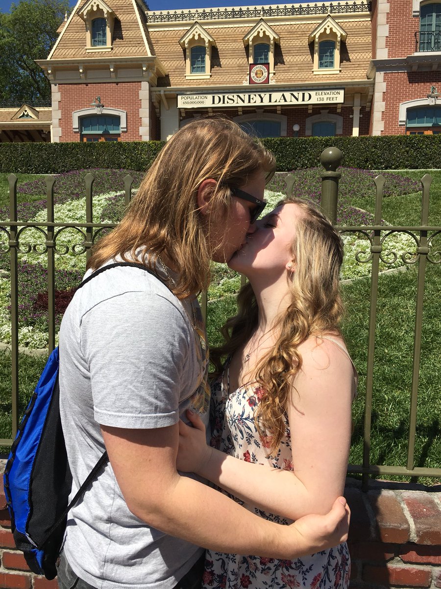 bigpapaspence's tweet photo. I’m so thankful for my amazing girlfriend @rachel_2318 and for our many adventures together! My life wouldn’t be complete without you!😘💘💙 https://t.co/MgZE8uBbap