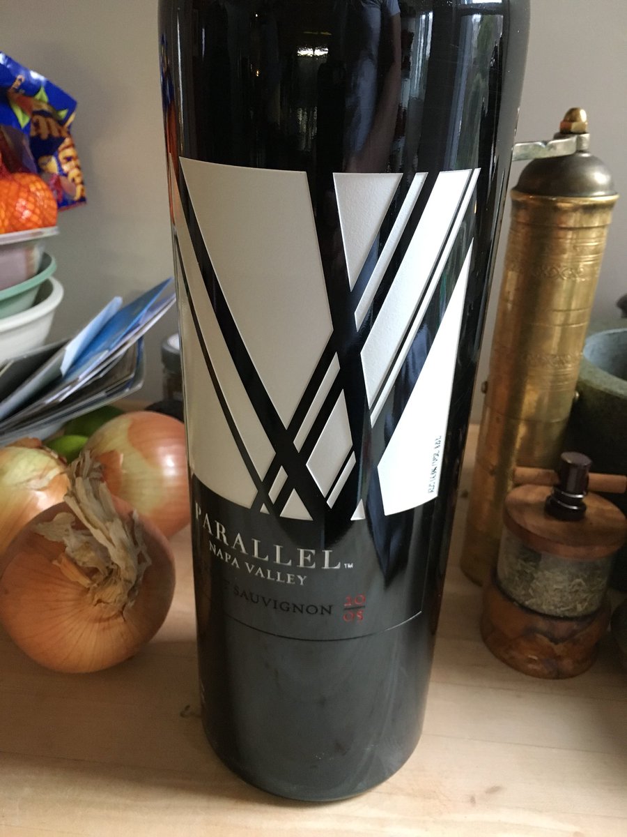joelriddell's tweet photo. Thankful ... @ParallelWines #ParallelWines @VisitNapaValley https://t.co/xXk3FqCpzS