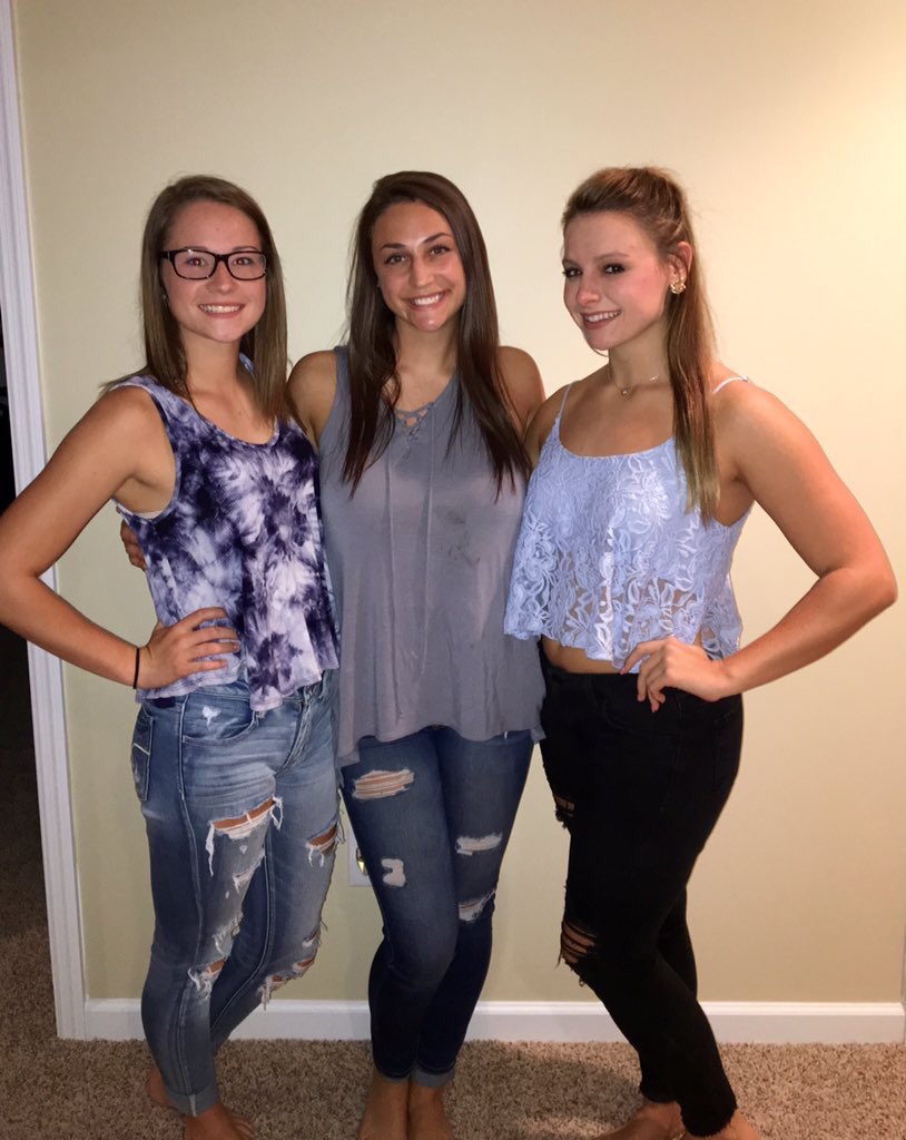 sbassler_10's tweet photo. Happy Birthday @sadie_king_! I hope you had a great day, and I can’t wait to be home for christmas to hang out again. Love and miss you 💞💞💞 https://t.co/pv1ryNAmjE