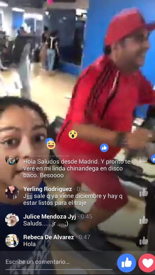 luzelena_cs's tweet photo. Encontrarme a @JRINN1 en el @FitClubNic -ambos en proceso de nuestros #RetoRexona - busquennos en Facebook para saber de qué trata cada uno😉 https://t.co/MSO9MFWiyT