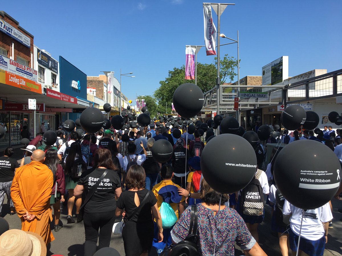Cabramatta White Ribbon Day March, great community support <a href="/lanham_bradley/">Bradley Lanham</a> <a href="/KerryPlimmer/">Kerry Plimmer</a> @MarkDiamondLPS <a href="/ScottsDavidson/">Scott s Davidson</a>