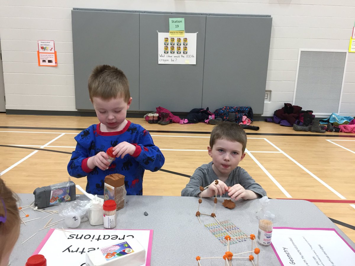 MissKProctor's tweet photo. Friends #RavenaboutMath @rockwoodheart #heartforlearning https://t.co/0ltDrsiN5p