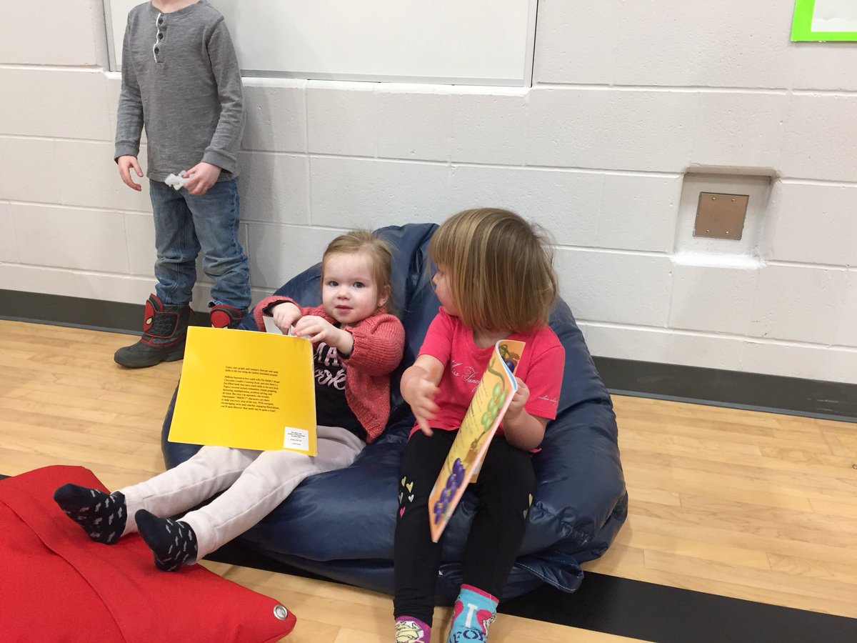 MissKProctor's tweet photo. Friends #RavenaboutMath @rockwoodheart #heartforlearning https://t.co/0ltDrsiN5p