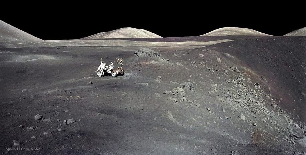 Inkwell1376's tweet photo. Apollo 17 at Shorty Crater #space #nasa https://t.co/ZuRCTXANnE