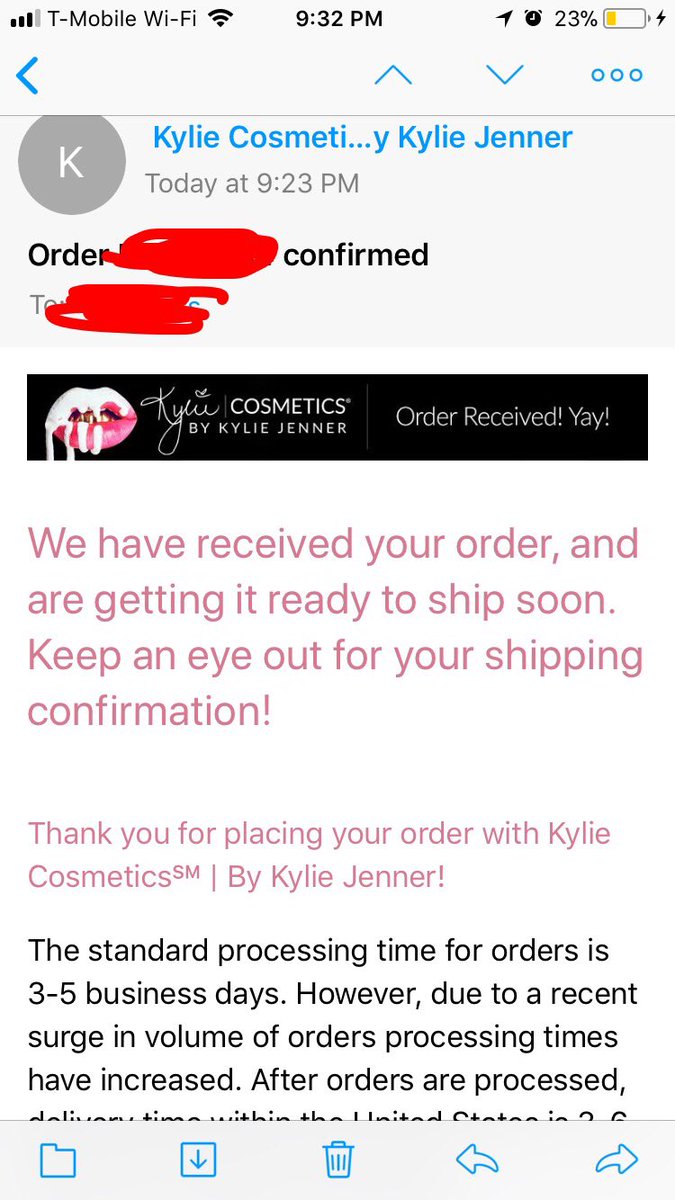 royaura's tweet photo. Even when i’m mad at my brat girlfriend, i️d still want to get her makeup lmao https://t.co/IUPq3XXz3G