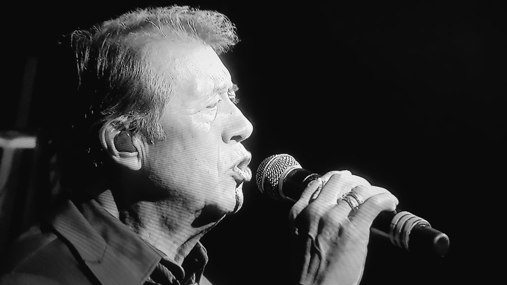 amor1033's tweet photo. Ahora @JM_Napoleon nos interpreta su nuevo sencillo "Atrévete" en el escenario de #ConTodoAmor Velo en https://t.co/qyG0NpazD3 🤗🎙🎶👏 https://t.co/lEoZdPhHtH