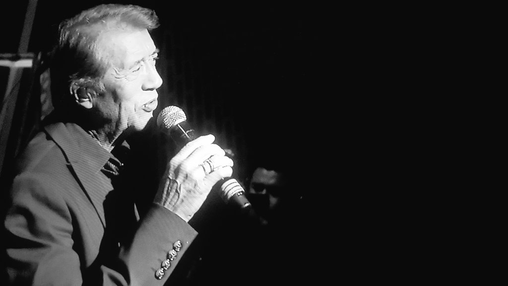 amor1033's tweet photo. Ahora @JM_Napoleon nos interpreta su nuevo sencillo "Atrévete" en el escenario de #ConTodoAmor Velo en https://t.co/qyG0NpazD3 🤗🎙🎶👏 https://t.co/lEoZdPhHtH
