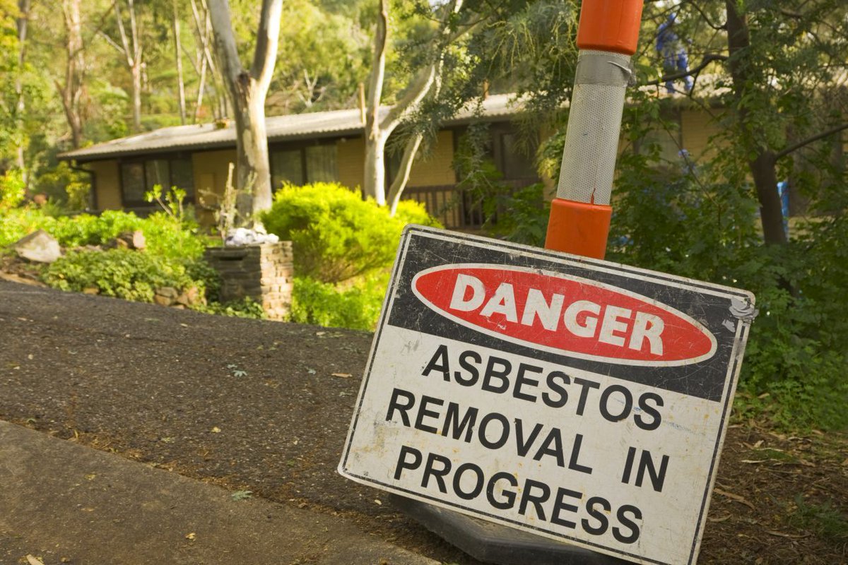 IRP_Online's tweet photo. @WebberInsurance Daniel Webber notes: "most home and business policies will exclude claims associated with asbestos." Opportunity for brokers during #AsbestosAwarenessMonth to talk to clients about this risk https://t.co/BxDojiErTF #asbestos #risks https://t.co/AK7ywcfxdk