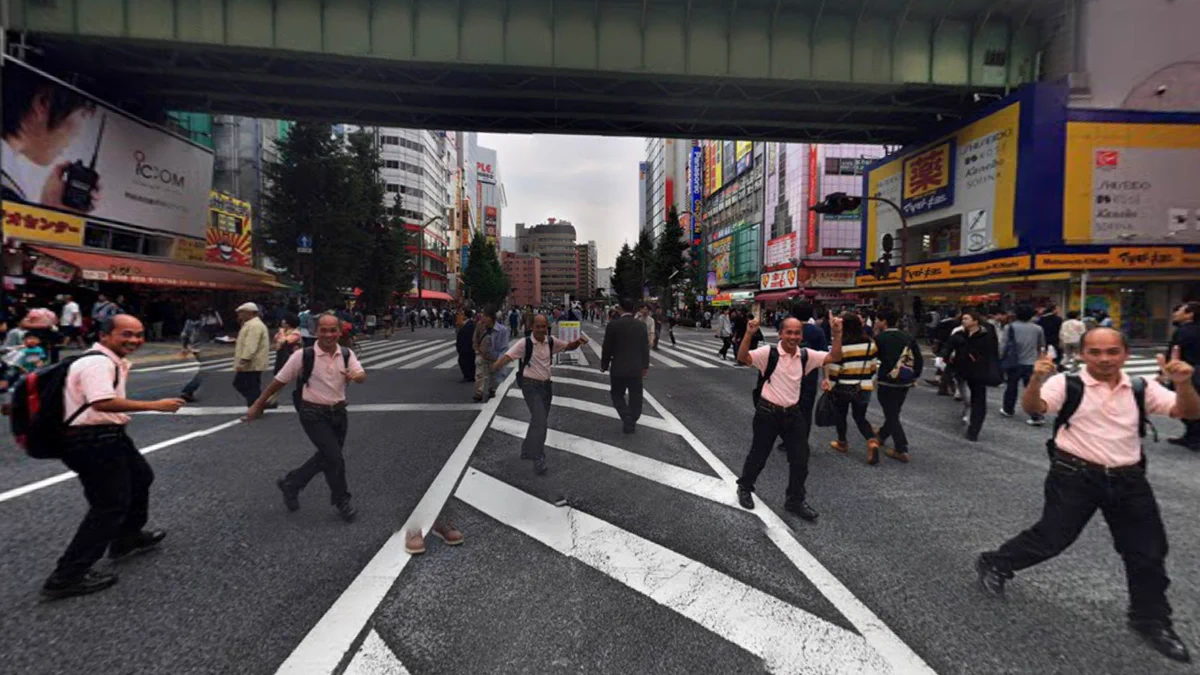 邪魔すぎるｗグーグルストリートビューで秋葉原を見ると360度おじさんに囲まれるｗ