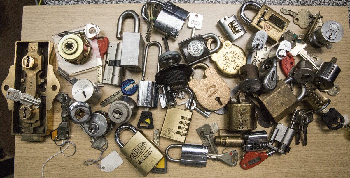 OzSecCon's tweet image. How many of these locks can you identify from this picture? RT and get the most correct and we'll be in touch 😉
