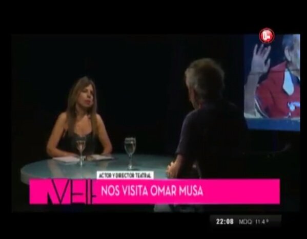 QMnoticias's tweet photo. #NotasVerdaderas con Nora Verás AHORA entrevista a #OmarMusa, teatrista independiente de la ciudad de #LaPlata.
Prendete al canal de la provincia. https://t.co/1YoHuW4D1Z