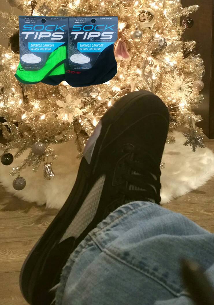 RealSockTips's tweet photo. Keep your kicks comfy and crease-free with #SockTips this holiday season!!
Perfect stocking stuffers.
#EnhanceComfort
#ReduceCreasing
https://t.co/yOBTUZe6OO https://t.co/WM6BHh50Rj