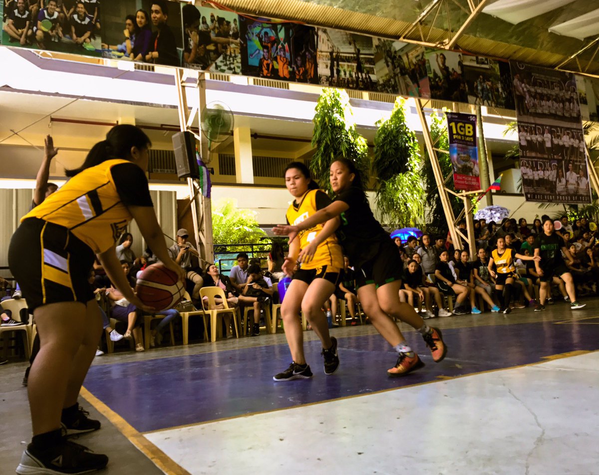 spcdg's tweet photo. Still LabScie Legions. With the score of 28-25
#4thQuarter
#SPCIntramurals2017 https://t.co/uosrsNB8YM