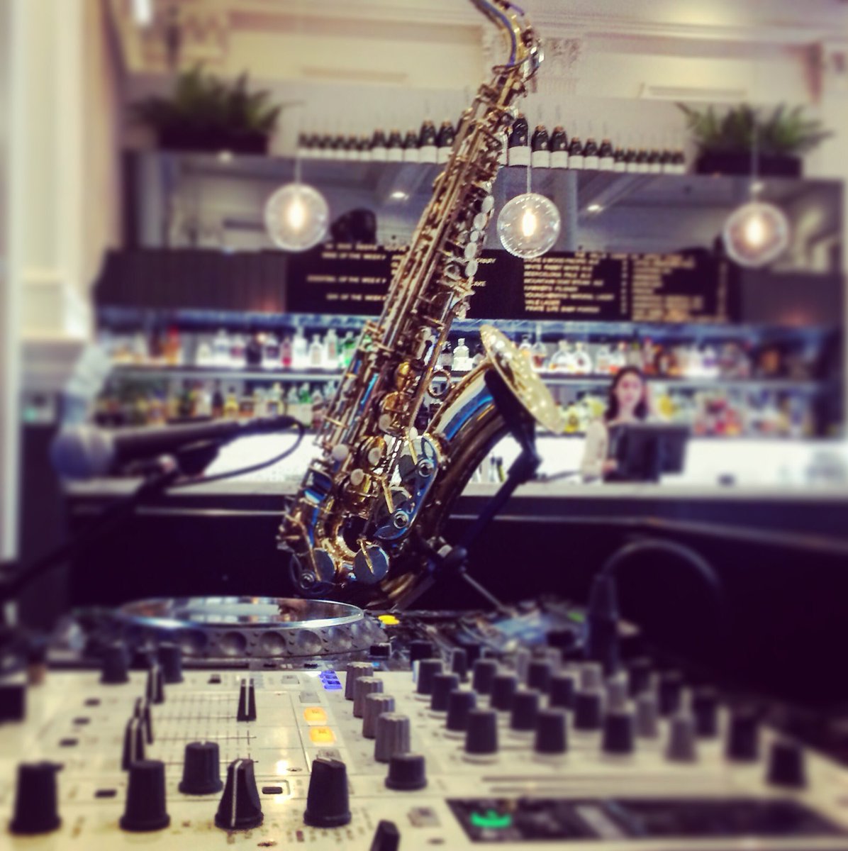 Tim__Bos's tweet image. Almost time for #FridayKnockoffs @ElectraHouseADL Happy hour from 4pm-9pm Guddyup! #dj #timbos #saxophone