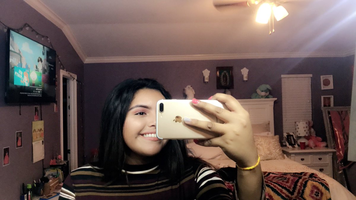sighdaniii's tweet photo. happy thanksgiving 🍁 https://t.co/Z1zPsy04HH