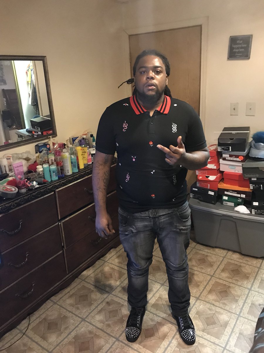 blessed_meechie's tweet photo. Happy Thanksgiving 🦃 My 🖕🏾up to the BS Make sure you around nothing but real love for the holiday..laugh, eat ,party ‼️ https://t.co/TZ4j6kRI5C