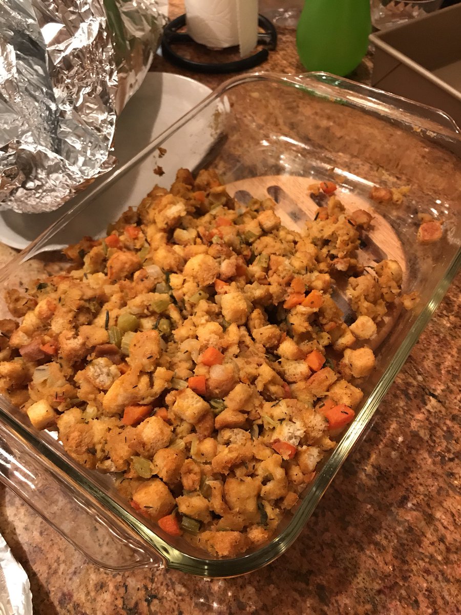nickjqz's tweet photo. @TSA can I bring stuffing and mashies on the plane? https://t.co/y4DYo7hJPp