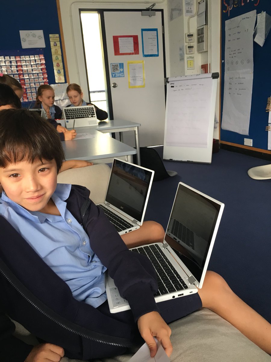 dbis_y3's tweet photo. Y3HG are coming up with a budget and a plan for the successful flexible seating bid from the PTSA #reallifecontext #maths #usingandapplying https://t.co/D8zb7PBxqp