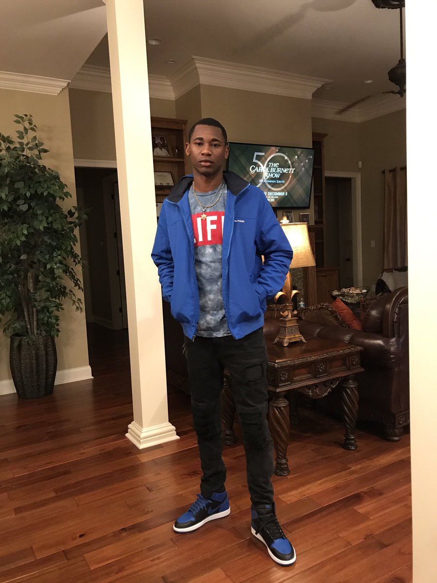 _neezy2's tweet photo. Want all da smoke ! https://t.co/RxmF7KMuxH
