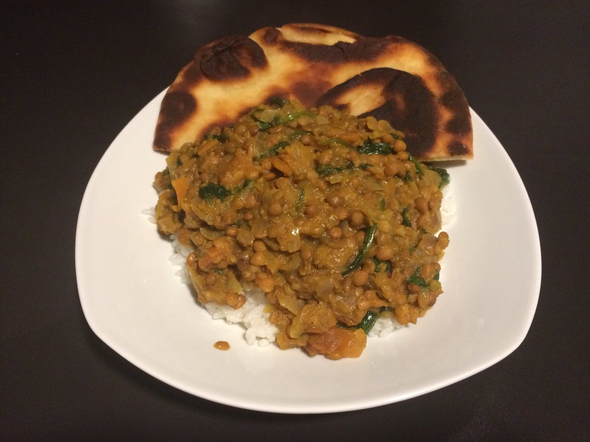 Dreizen89's tweet photo. Spiced Indian Dal &amp; Mango Chutney w/ Coconut Toasted Naan #FoodPorn2017 https://t.co/5v2IyJnmio