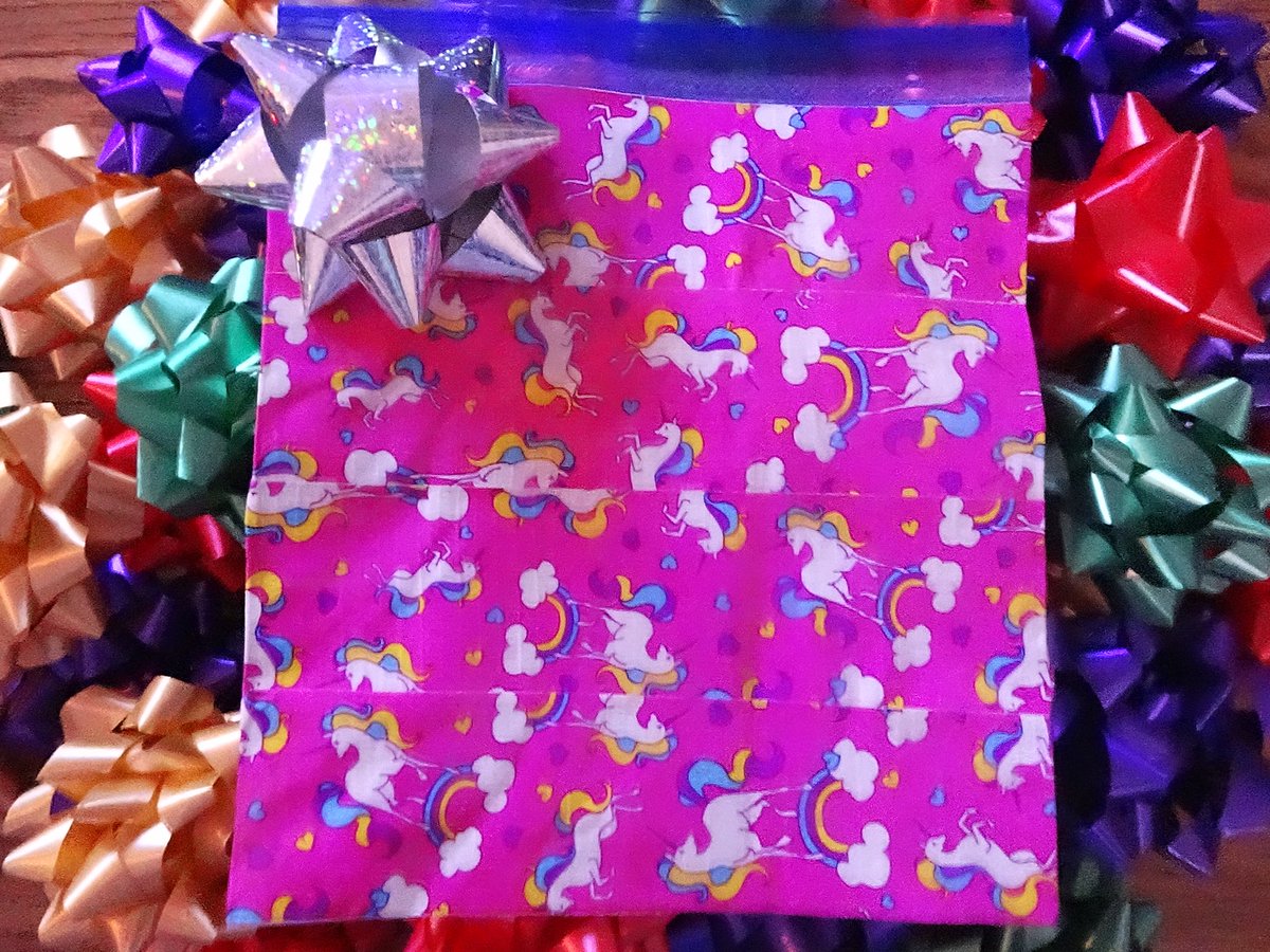 BeautiWildFree's tweet photo. AD   Perfect DIY gift for your kids to make these pockets to hold all those loose items floating around their book bags or your purse. Ziploc® Brand Quart Easy Open Tab Bags has you covered! #ZiplocHolidayUAI https://t.co/TDJJYYURxM