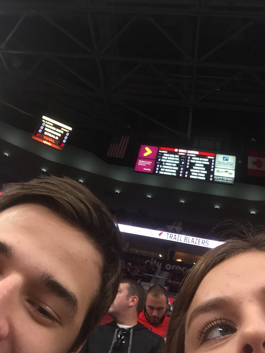 kalapelfrey's tweet photo. I’m thankful for my best friend for loving me and always making me smile💓 https://t.co/FUUtzLhV8s
