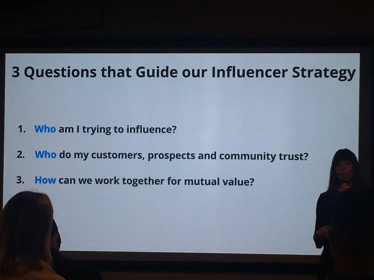 sidebuy_'s tweet photo. “Three questions to guide your #InfluencerMarketing #strategy 1) who am I trying to #influence? 2) who do my #customers #trust? 3) how can we work together for mutual value?” @Taggio of @hootsuite at #YVRsocial https://t.co/2xGWDHRZC4