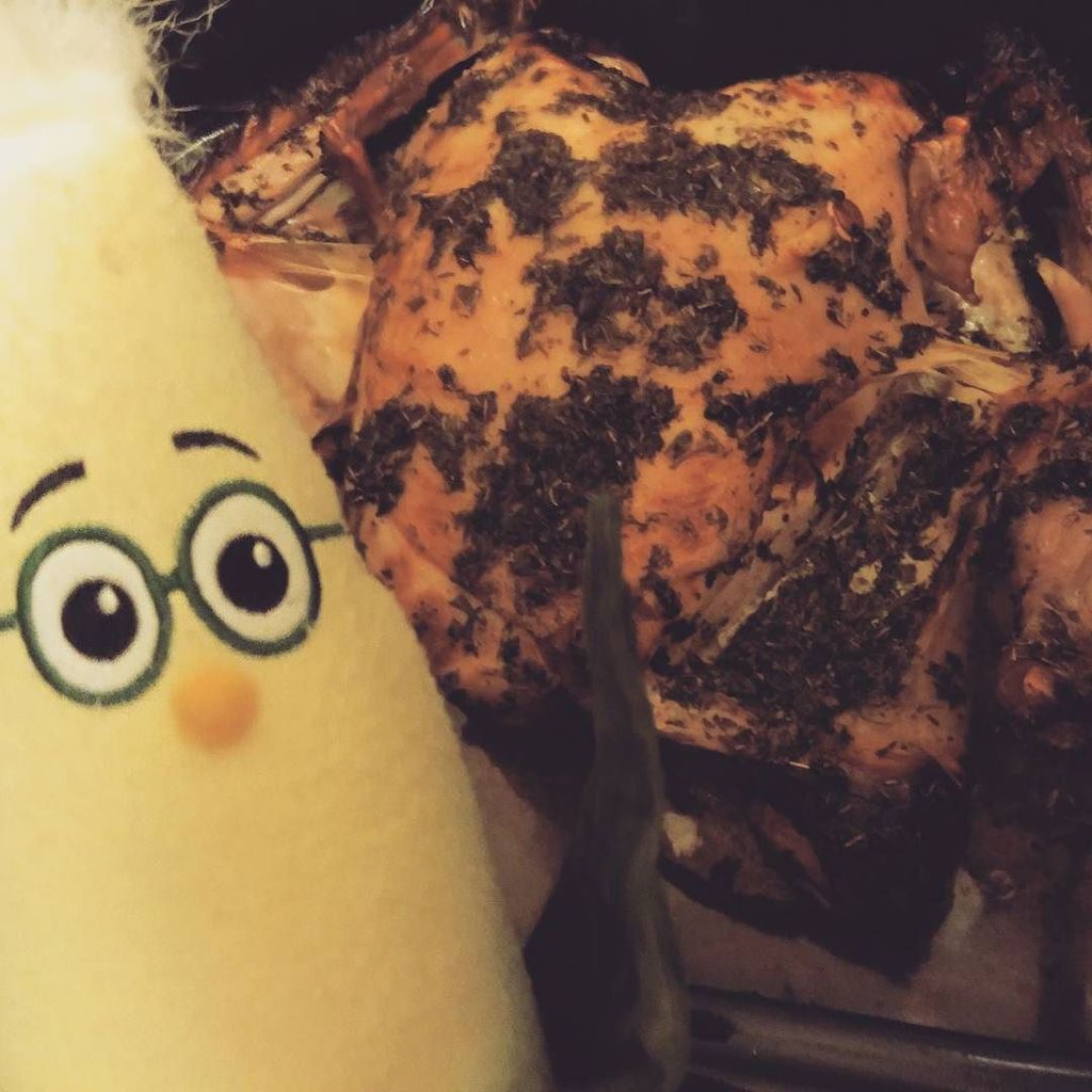 franknfoode's tweet image. And only 80 minutes later, we've got a delicious #Turkey. Now I know why we #spatchcocked it. Happy #Thanksgiving everyone!