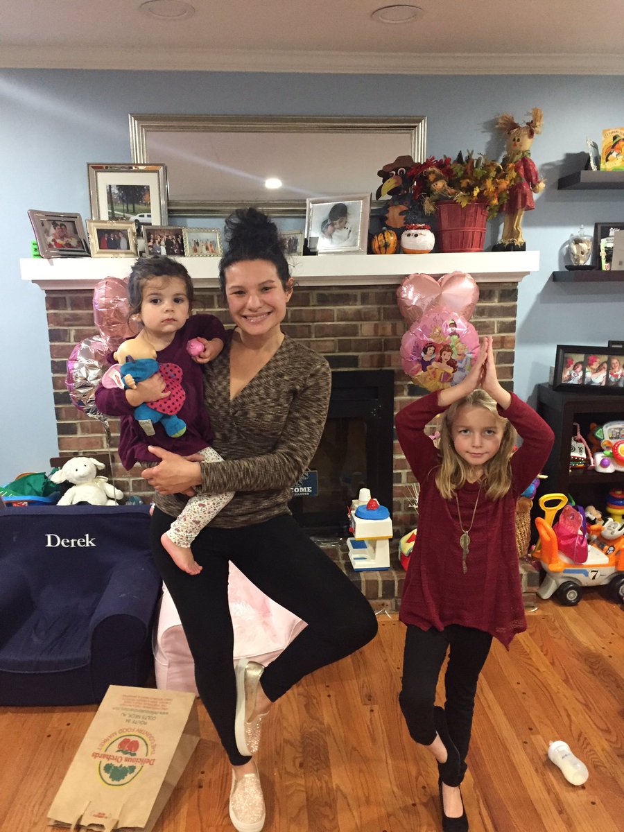 amyzambranoyoga's tweet photo. Family Flow Thanksgiving Dinner Yoga 🙏❤️🍁#sograteful #thanksgivingdinner #family #cousins #kidsyoga #familyfun #cousinlove #thanksgiving2017 #iamthankful #CountYourBlessings #AttitudeofGratitude #familyflow #yogafun https://t.co/m1eSLiX7Gm