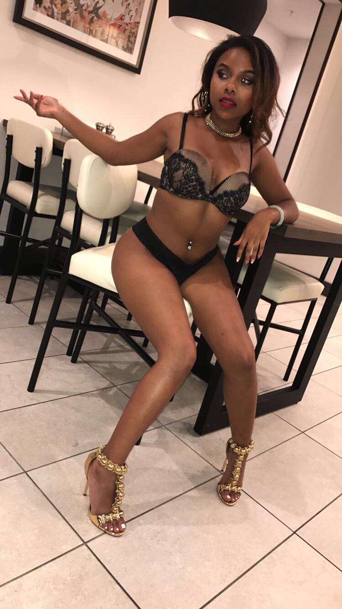 queenbratLay's tweet photo. What the HELL are you waiting for #slave 
Go fetch your Quëën what she deserves 
A fork &amp; ALL your money💰NOW
#AllHailQueenBratLay #finDom #lesbianFinDom 
accepting ALL #PayPiggies #HumanAtms #payPigs #cashSlaves #AtmSlaves #worship #tribute $30+ to prove your worthy of service https://t.co/BEDJ7vAtA3