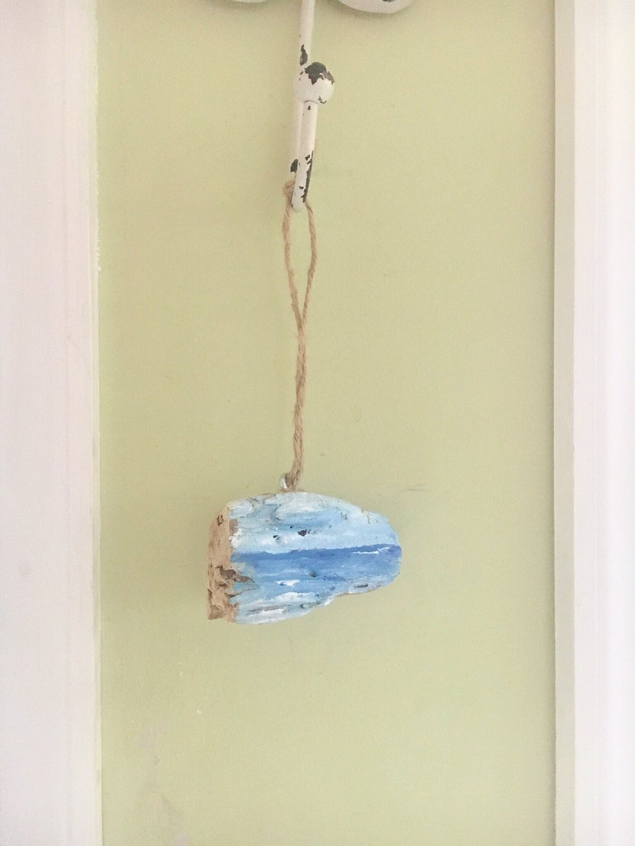 sweep_of_sand's tweet photo. Shell and driftwood ornaments!
https://t.co/LEeAaNH5nM
#christmasornaments #beachchristmas #beachornaments #shellornaments #redsndgreen #purple #iloveblue #blueandwhite #ornaments #christmasgifts #Christmas2017 #ChristmasIsComing #holiday #decorating #beach #shells https://t.co/zo26yLkw1J
