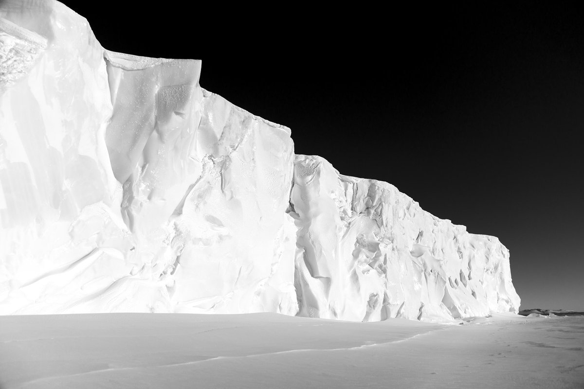 jason_ohara's tweet photo. Iceberg trapped in sea ice #capeevans #antarctica @AntarcticaNZ https://t.co/G3I6Kez2XL