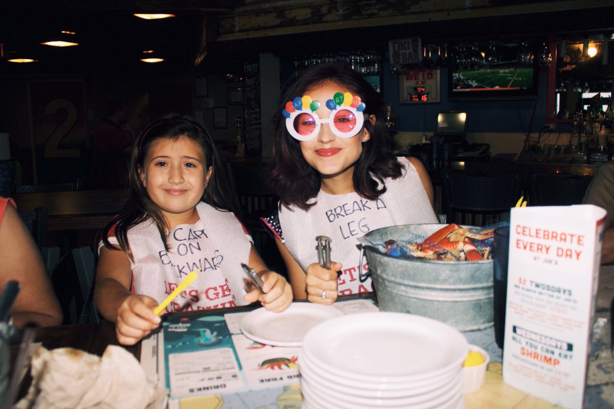 _ashmatch's tweet image. So, so thankful for the memories and beautiful people this season has brought me. You all have not only shown me the meaning of friendship, but also provided so much love and happiness. #Thanksgiving