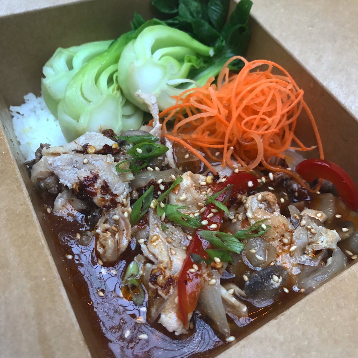 KyuGrill's tweet photo. SATAY CHICKEN RICE 🍛🌸
Also available with beef or tofu
Our hours this weekend:
Fri & Sat 11AM-9PM
Sun 11AM-7PM
For pick-up orders call 204-615-8828
•
•
•
•
•
#heroshima #kyugrill #satay #rice #winnipeg #canada https://t.co/XT3xbJC8DP