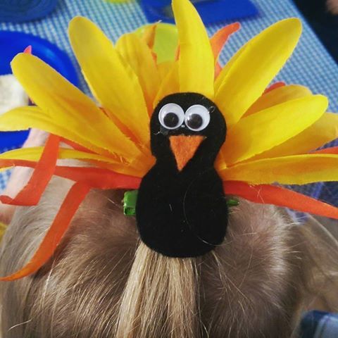 CelebrationBug's tweet photo. I am so thankful for time spent with family today! Here is my little lady rocking the turkey bow I created for her from material we had around the house! Thanks for the googly eyes, #craftprojectideas; they are the perfect touch! #happthanksgiving #Felt #crafts #DIY #kidscrafts https://t.co/iXsmT8Cp8b
