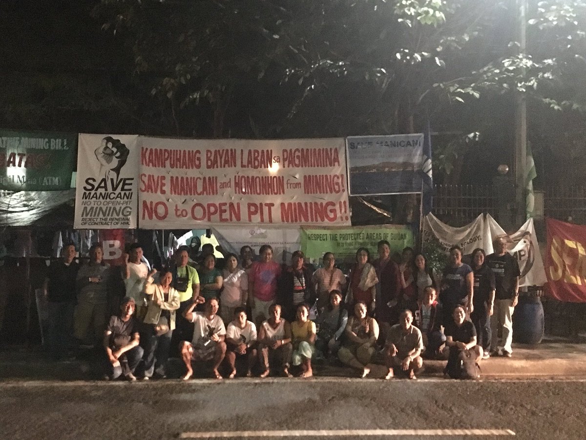 atm_philippines's tweet photo. #SaveManicani Kampong Bayan with partner organizations from Palawan, Cordillera, and Romblon last night. Patuloy ang laban. https://t.co/kddVFlhB2X