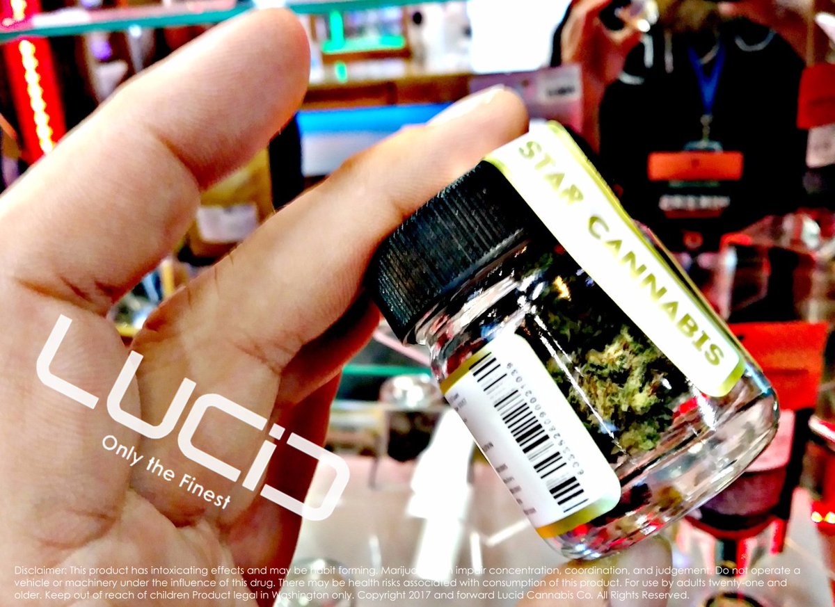 LUCIDmjWest's tweet photo. @DawgStarWA flower comes in a number of sizes to suit your needs. No matter how big the jar, it's always #toshelf. #onlysmokethefinest #toptier #premium #dawgstar #WApot #PNWstoners #weedporn #ganja #grownwith https://t.co/W4ProiTshb
