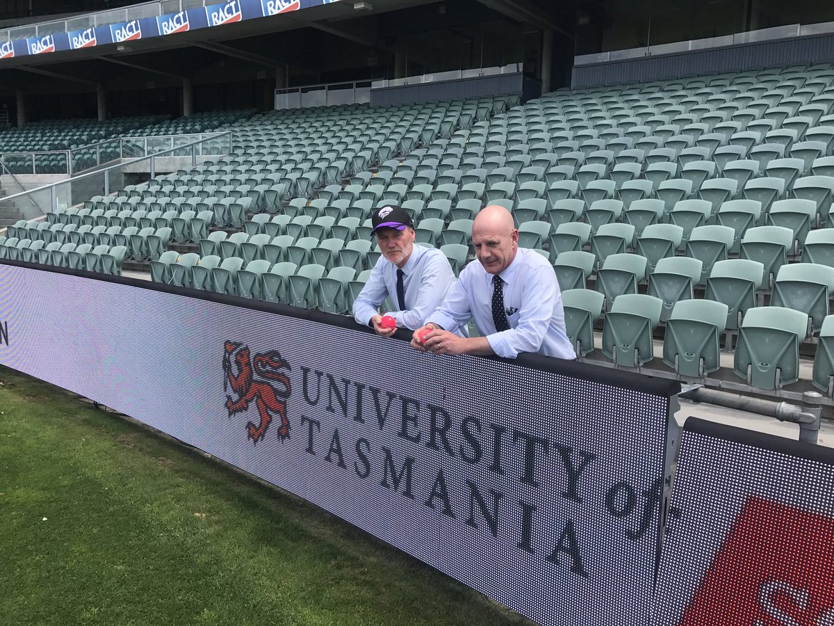 e_watt93's tweet photo. LED perimeter fencing unveiled at @utasstadium in time for Launceston's first @BigBashLeague   clash @WINNews_Tas https://t.co/ufi4DEEkDn